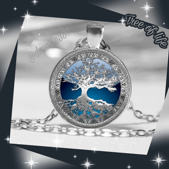 Jewelry - Beautiful~ Tree of Life~Silver Pendant Necklace